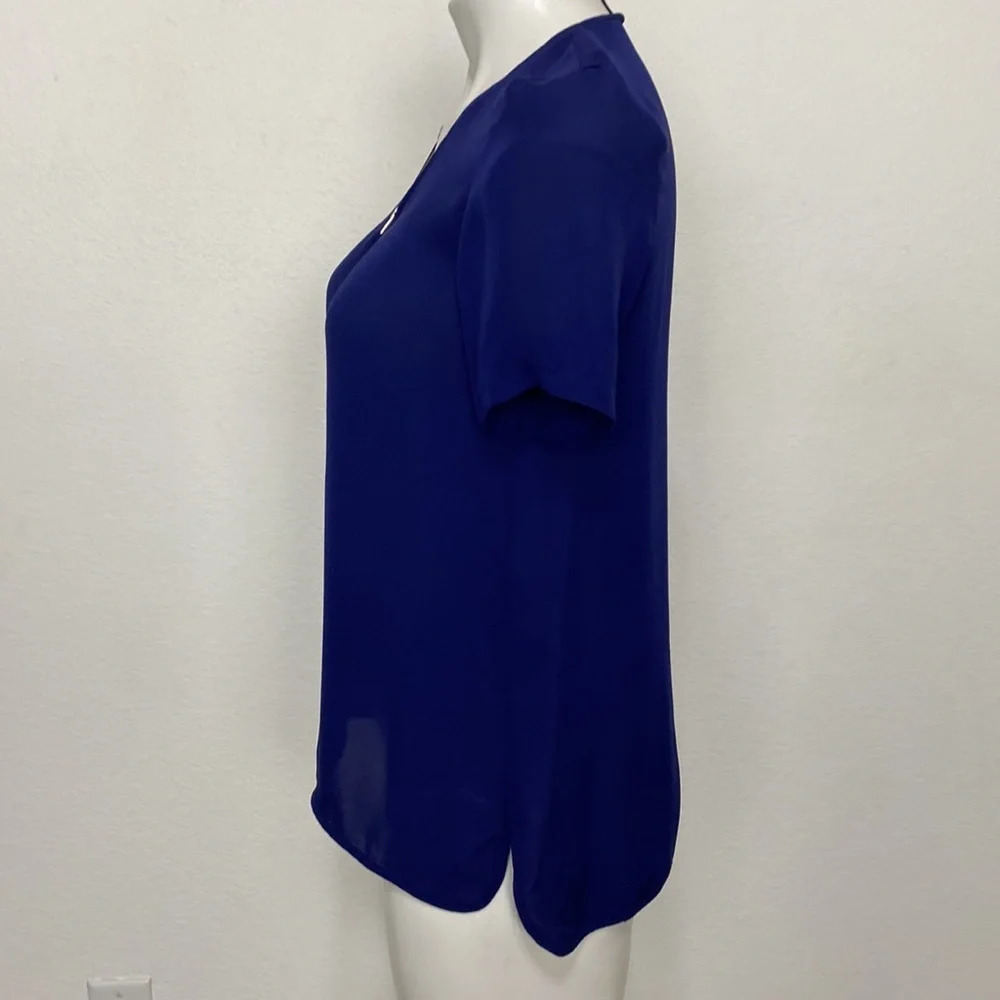 The Kooples Blue 100% Silk Preppy V-Neck Short Sleeve Coastal Blouse Size M - Picture 4 of 9